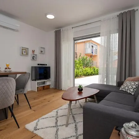 Apartament Dardin *