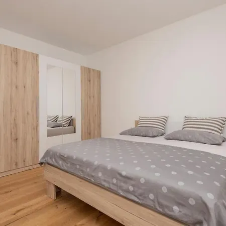 Dardin Apartment *